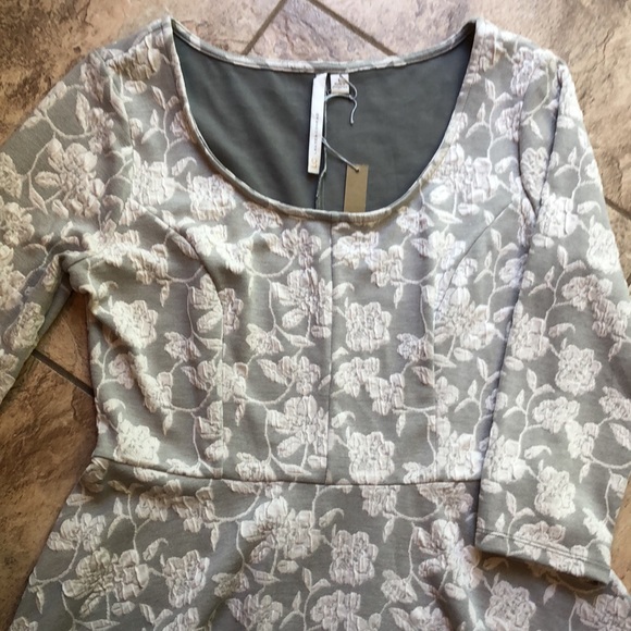 LC Lauren Conrad Floral Dress NWT - Picture 2 of 4